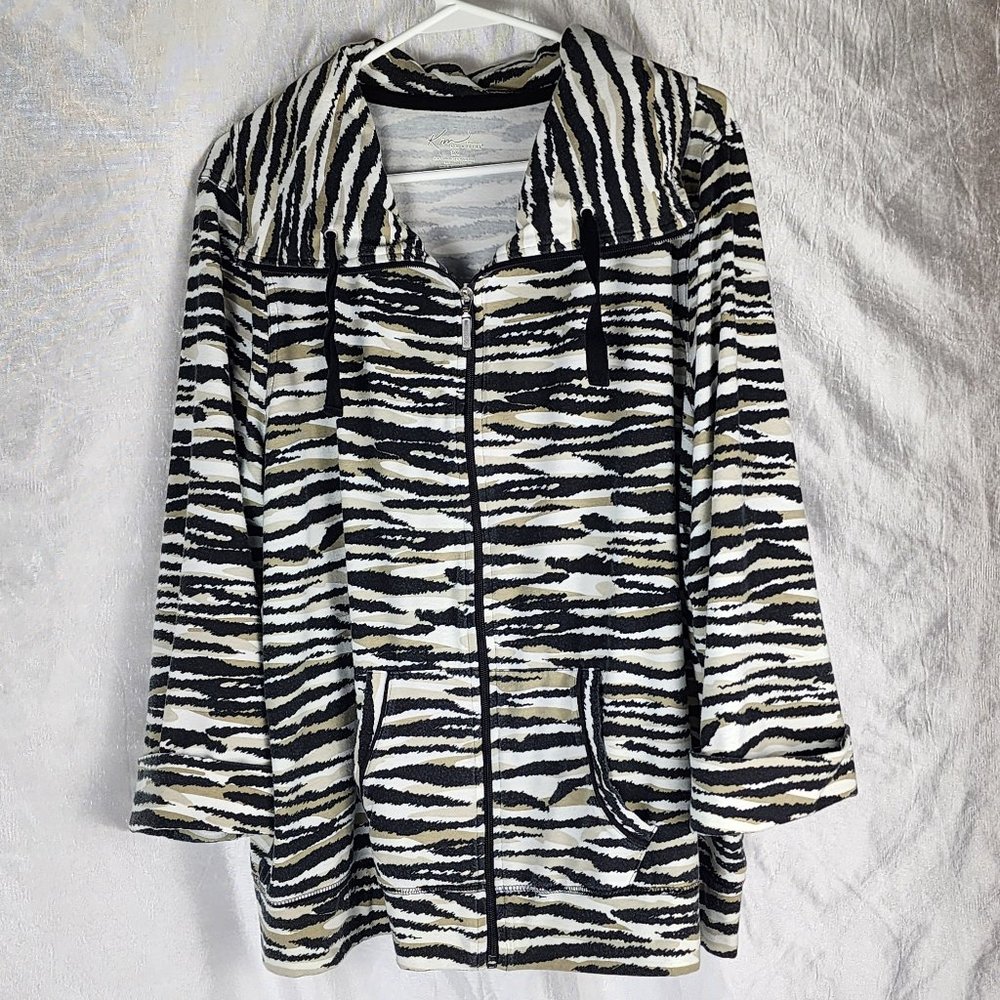 Preowned Kim Rogers sz 1x Black, tan, white full zip zebra stretch jacket great!